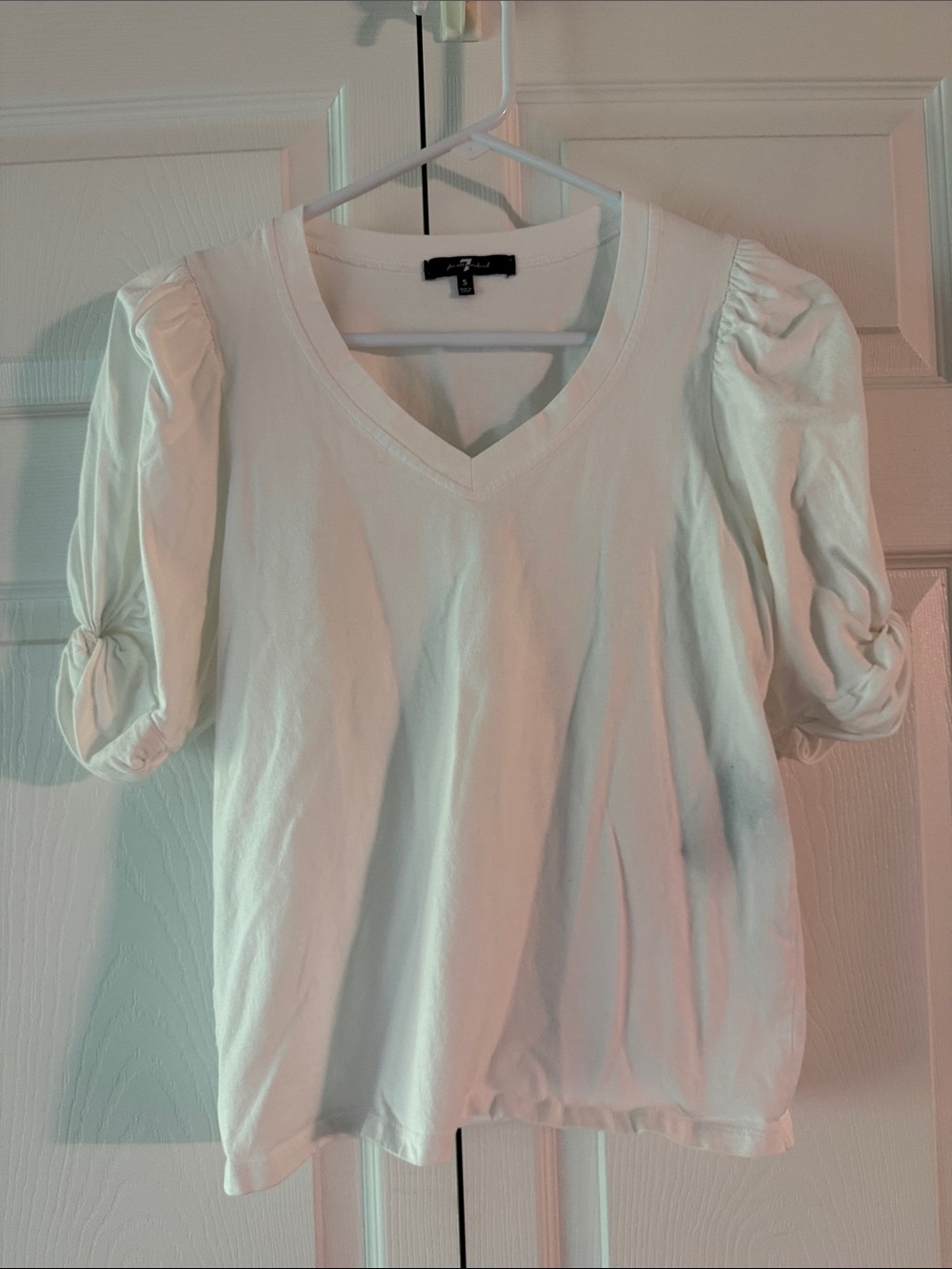 Classic White V-Neck Puff Sleeve Tee by 7 for all mankind